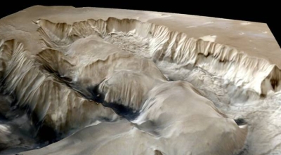 Ophir Chasm as imaged by Mangalyaan