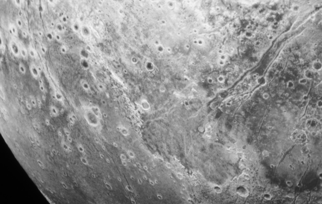 Rivers and lakes on Pluto?