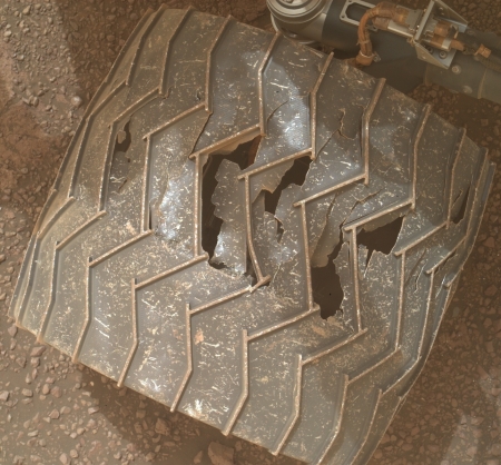 Curiosity wheel damage