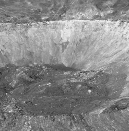 Giordano Bruno crater