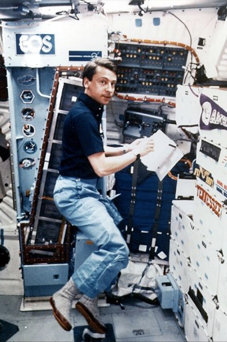 Charles Walker on first flight, August 1984