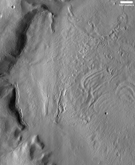 The ice-filled head of Mamers Valles