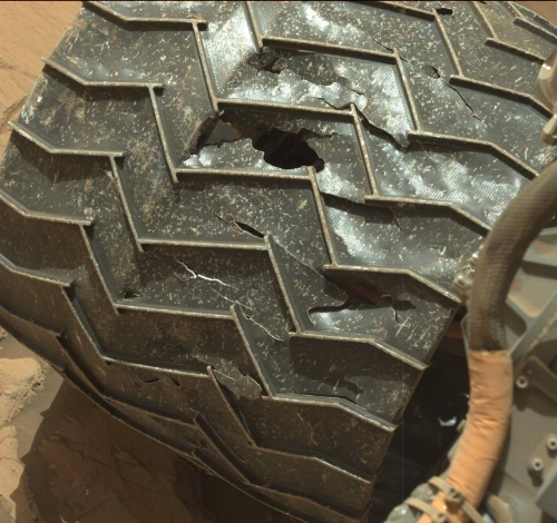 Damaged wheel on Curiosity