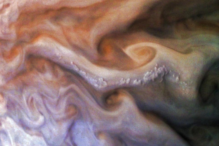 Pop-up clouds on Jupiter
