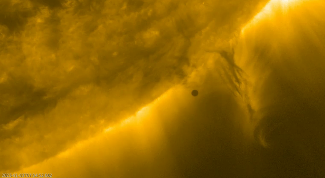 Solar Orbiter spots Mercury in front of the Sun