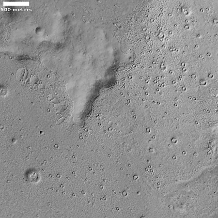 Martian mounds with moats