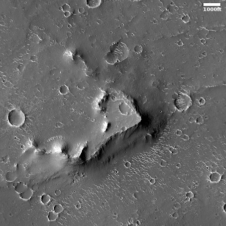 A triangular Martian hill