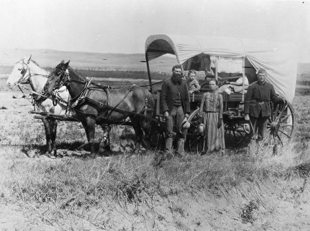 Homesteaders heading west