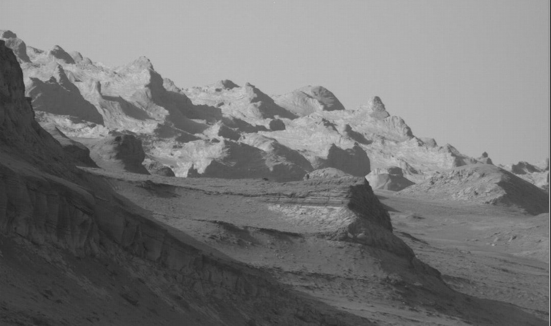 The mad mountains of Mars