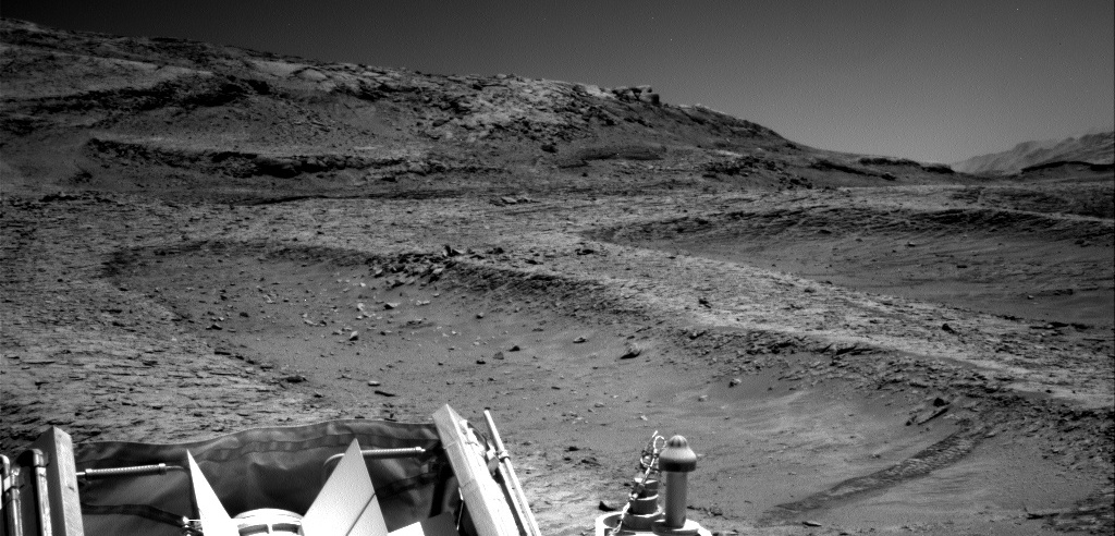 Is that a slope streak in the lower right?