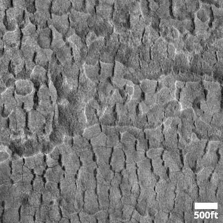 Cracking scallops on Mars