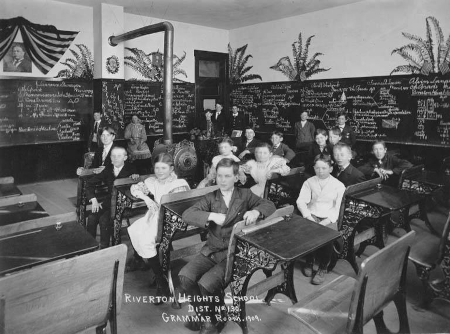 A typical classroom in 1909