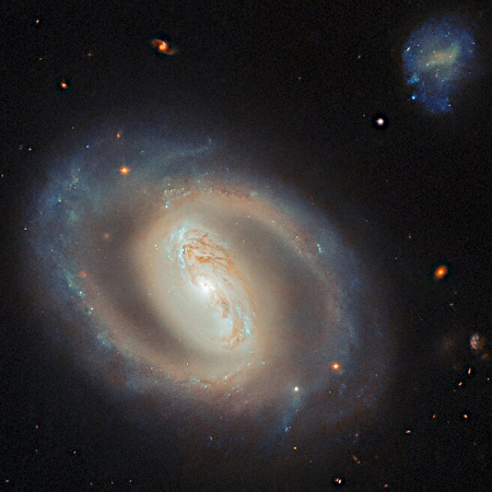 A barred galaxy with an active galactic nucleus