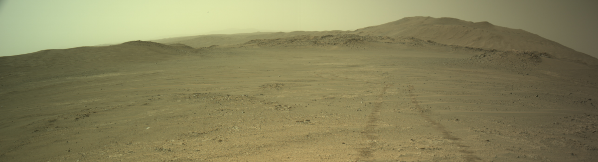 The empty desolation west of Jezero crater